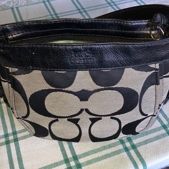 Coach Handbags - COACH PURSE signature C pattern, hand carry or on shoulder.     $39